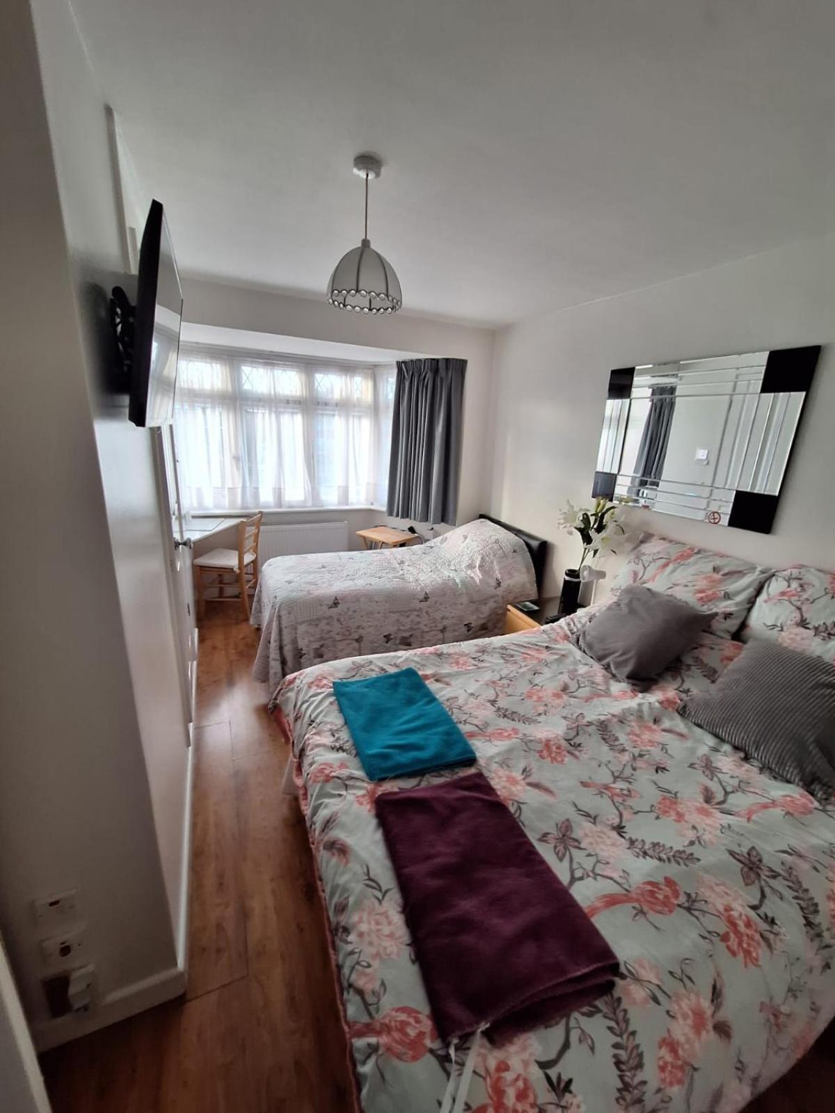 Harrow B & B Εξωτερικό φωτογραφία