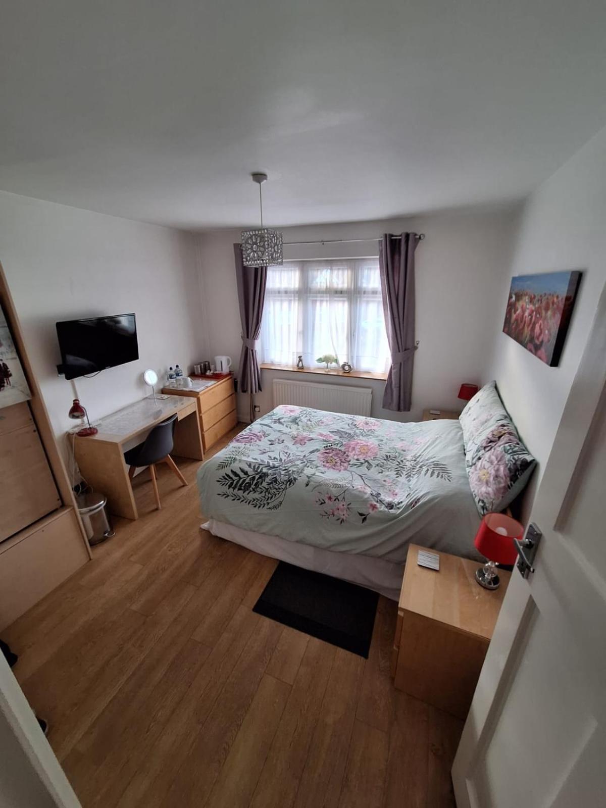 Harrow B & B Εξωτερικό φωτογραφία